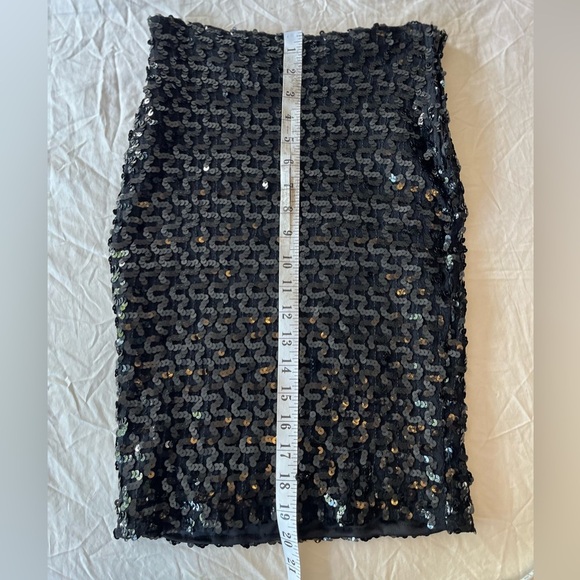 Vintage Black 80s 90s Mini Skirt S Canadian Made - Picture 12 of 15